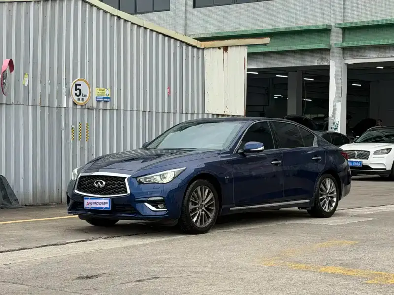 Infiniti Q50L, 2021