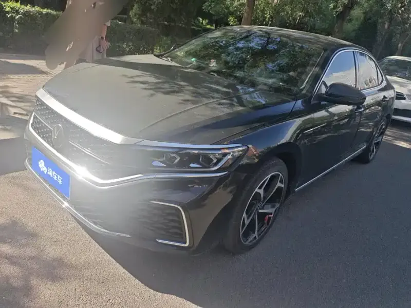 Volkswagen Passat, 2023