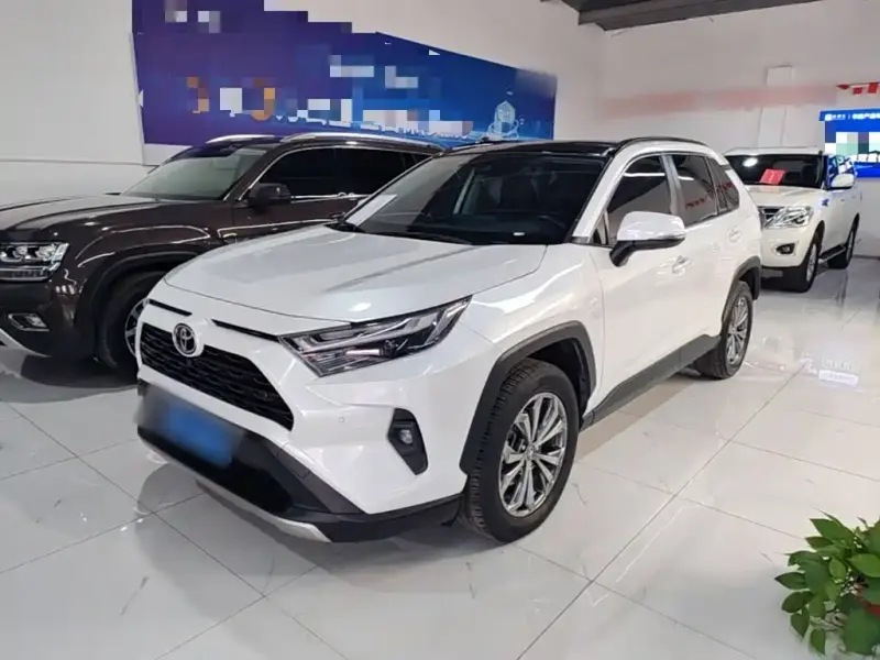 Toyota RAV4, 2024