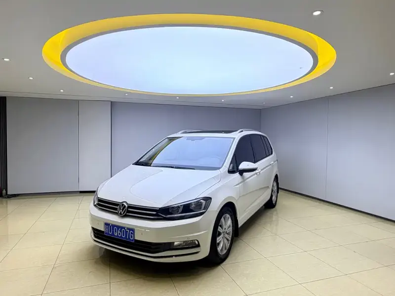 Volkswagen Touran, 2023