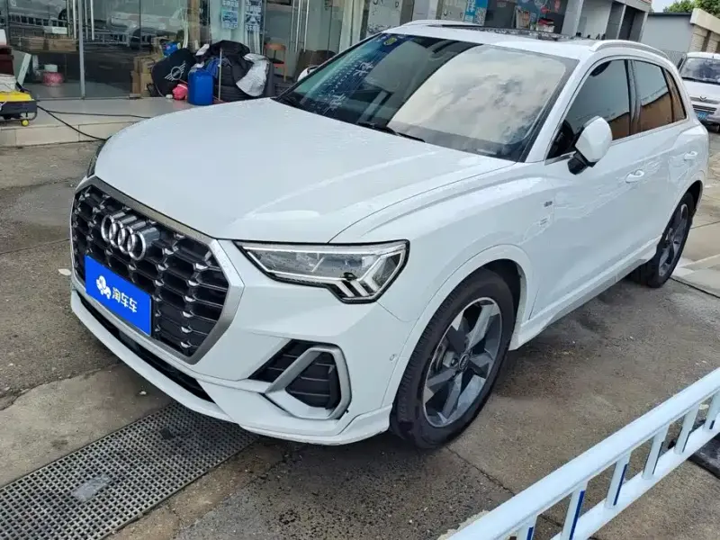 Audi Q3, 2022