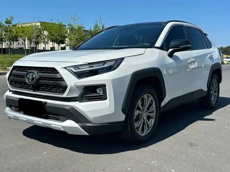 Toyota RAV4, 2025