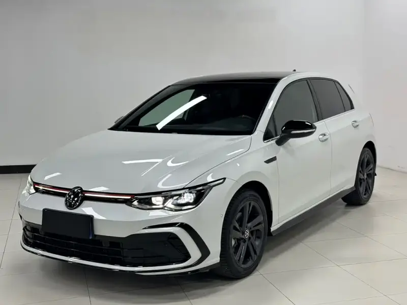 Volkswagen Golf, 2023