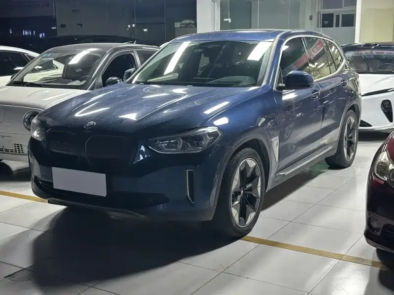 BMW iX3, 2021