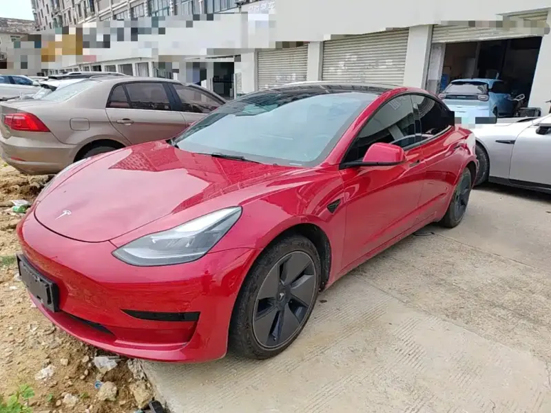 Tesla Model 3, 2022
