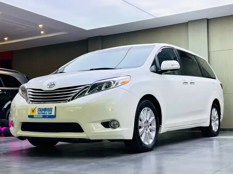 Toyota Sienna, 2016