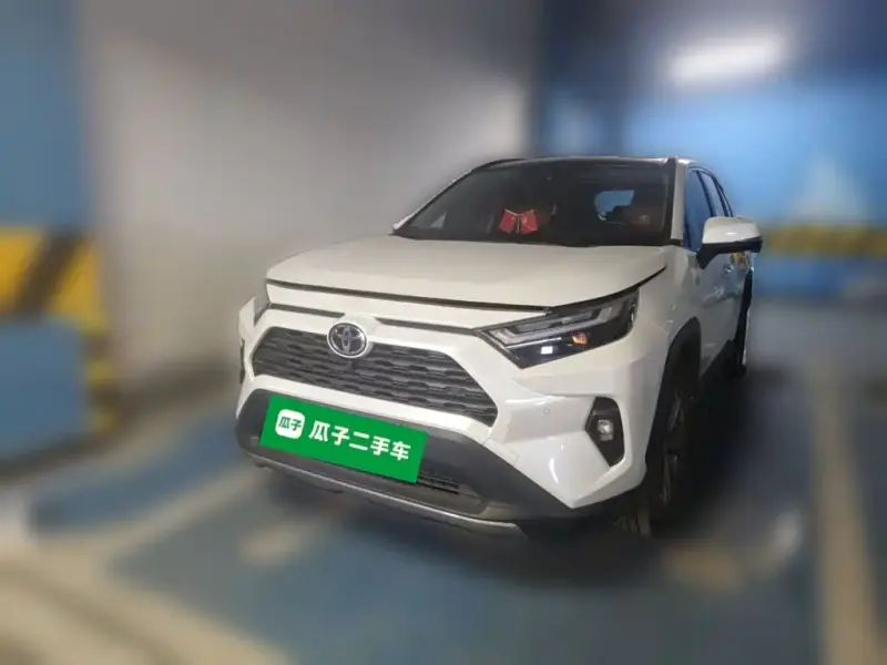 Toyota RAV4, 2023