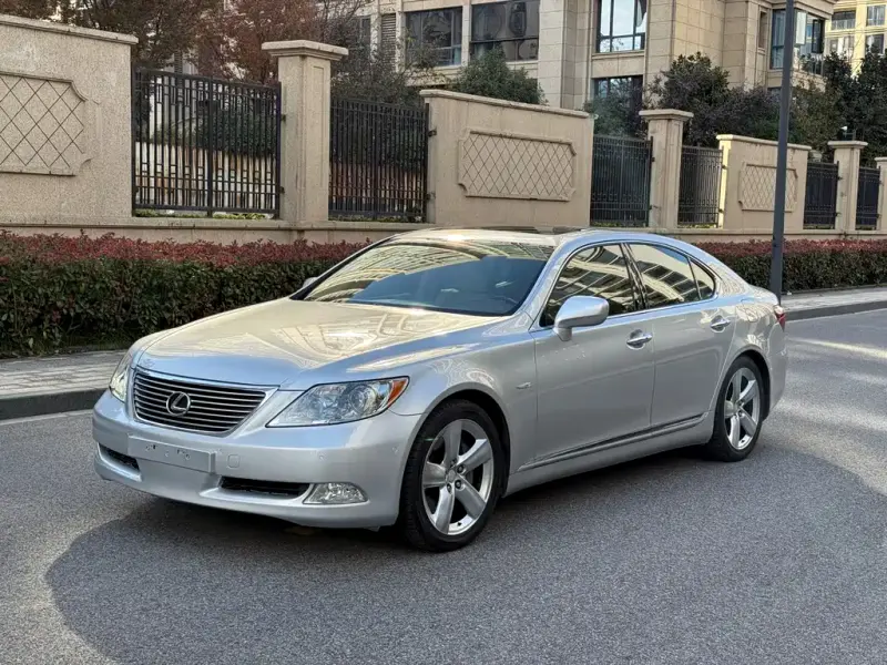 Lexus LS, 2007