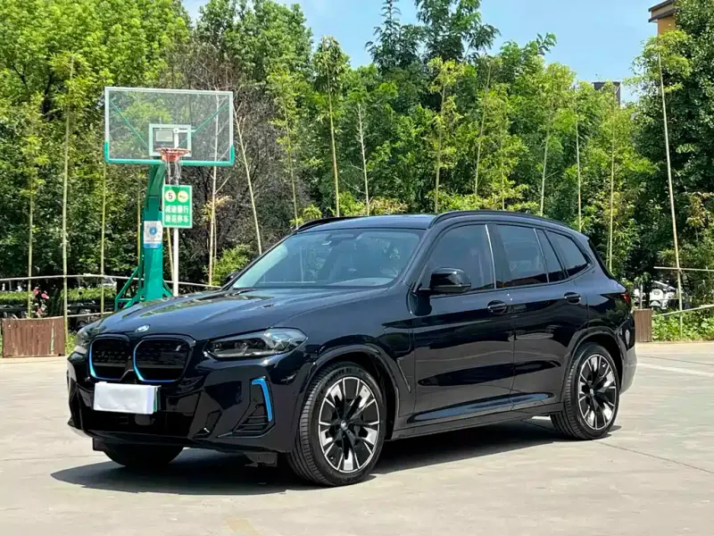 BMW iX3, 2021