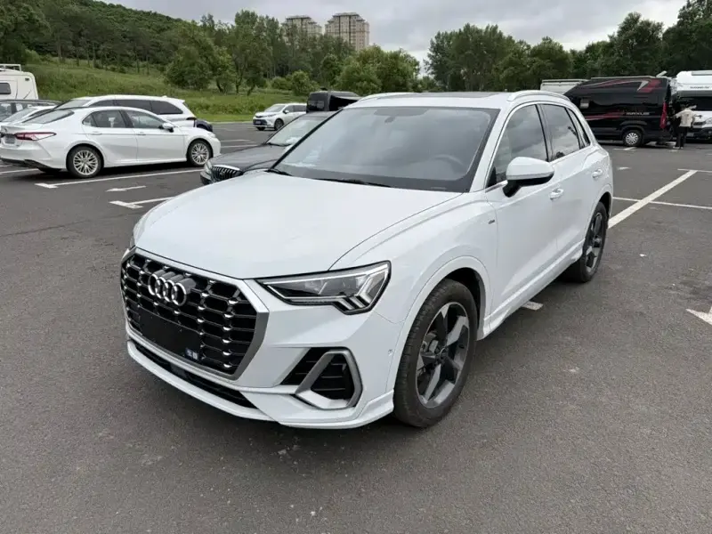 Audi Q3, 2023