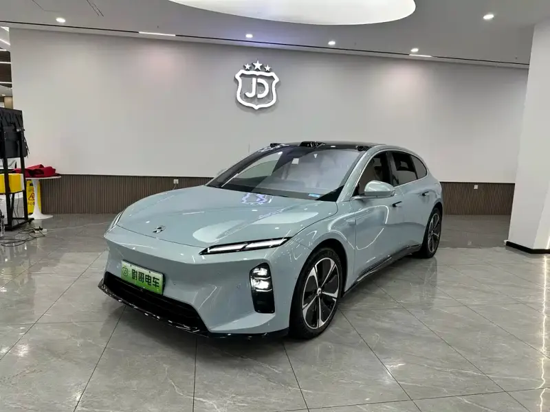 NIO ET5T NIO ET5T 2025 75kWh Touring, 2025 — фото 1