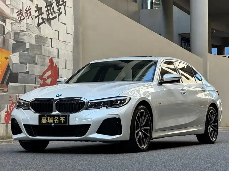 BMW 3 Series, 2022