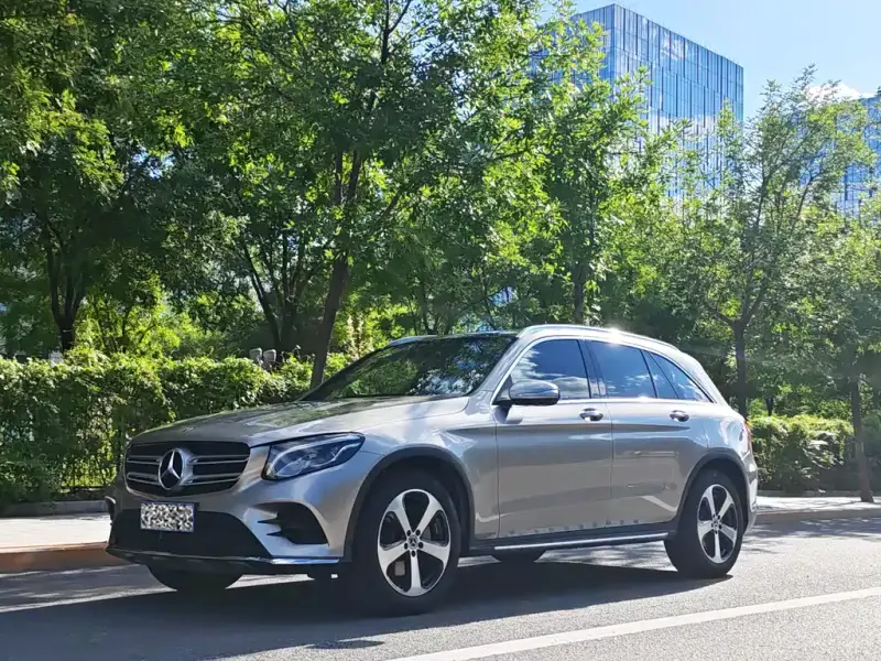 Mercedes-Benz GLC Mercedes-Benz GLC 2019 GLC 260 L 4MATIC Luxury Type, 2018 — фото 1