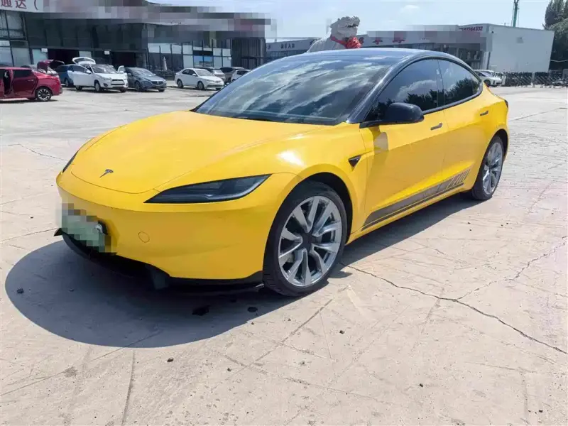 Tesla Model 3, 2024
