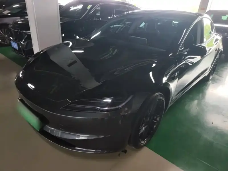 Tesla Model 3, 2024