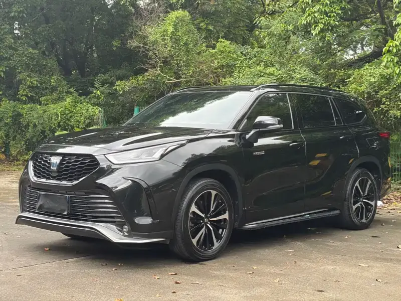 Toyota Crown Kluger, 2022
