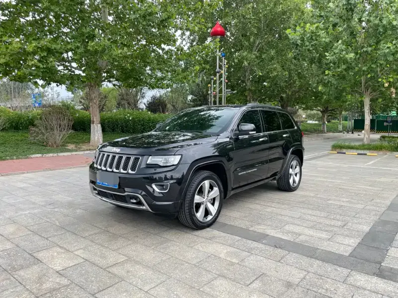Jeep Grand Cherokee (Import), 2015