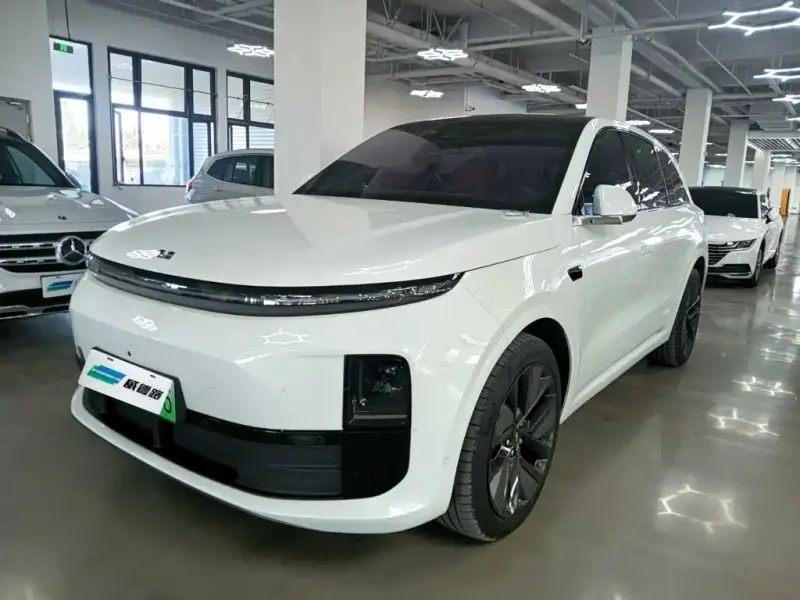 Li Auto Li L6, 2025