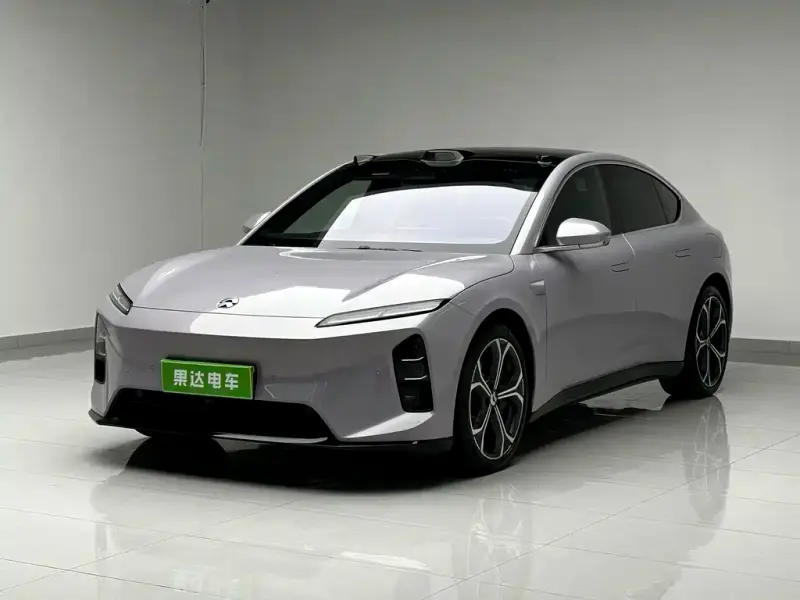 NIO ET5, 2025