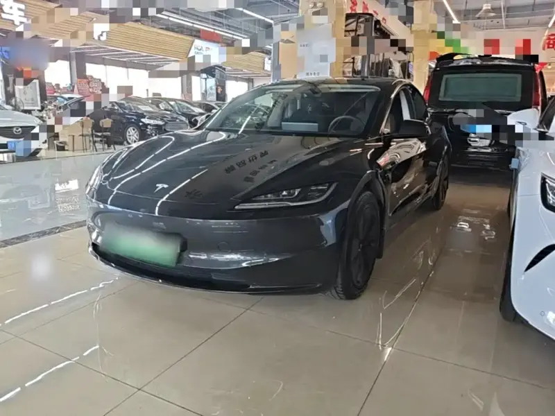 Tesla Model 3, 2025