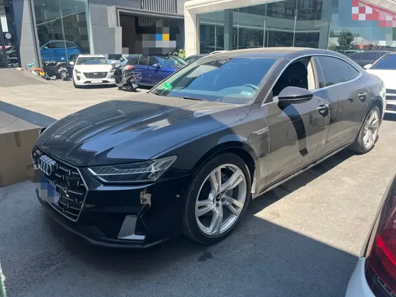 Audi A7L, 2023