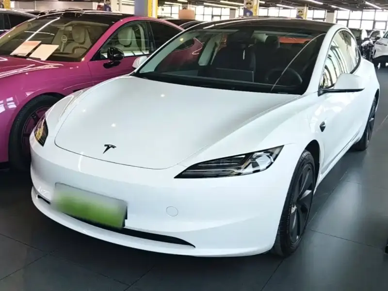 Tesla Model 3, 2026