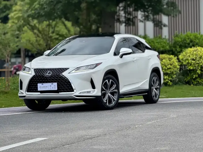 Lexus RX, 2021
