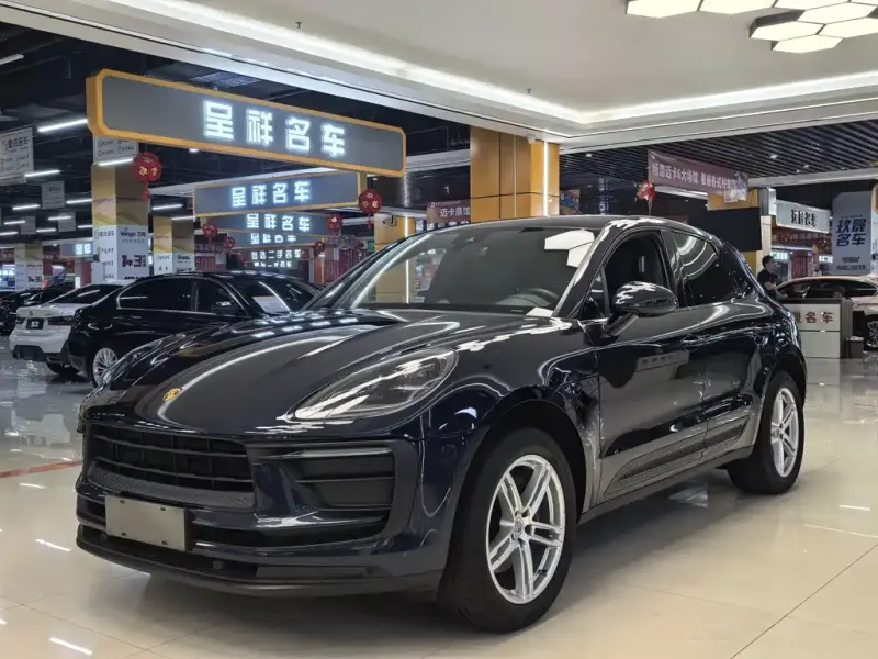 Porsche Macan, 2022