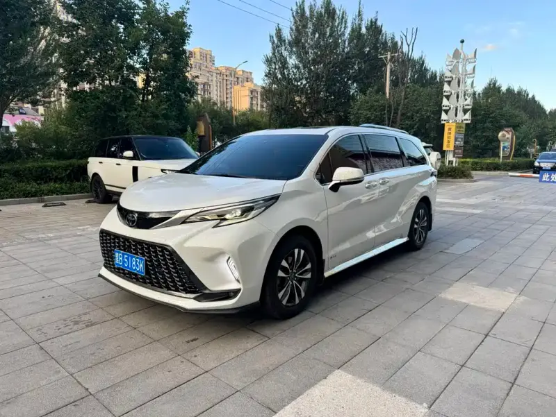 Toyota Granvia, 2025