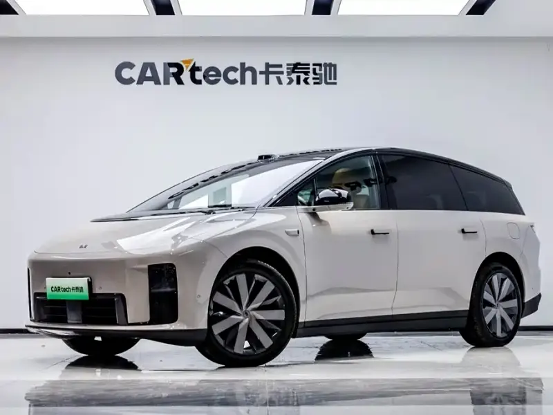 Li Auto Li i8, 2025