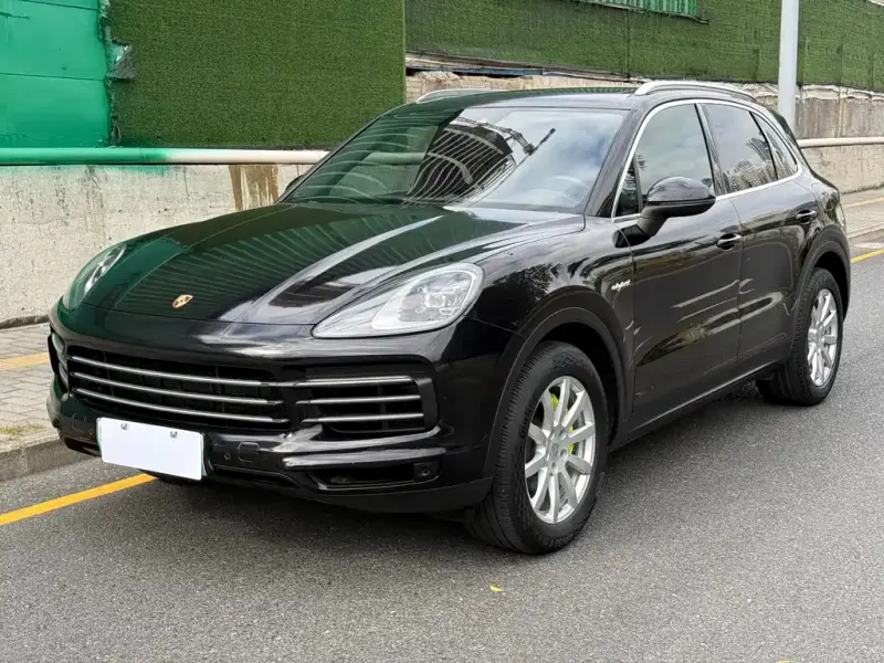 Porsche Cayenne Hybrid, 2019