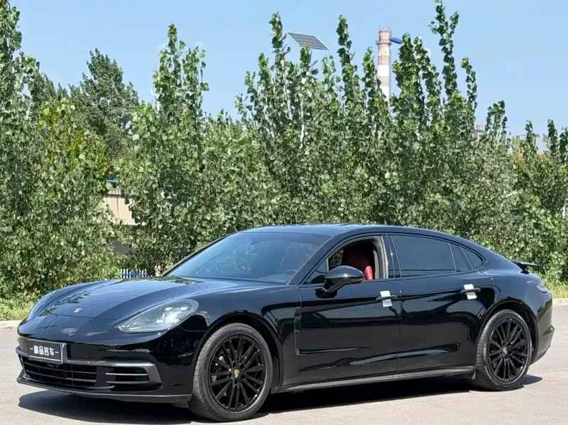 Porsche Panamera, 2019