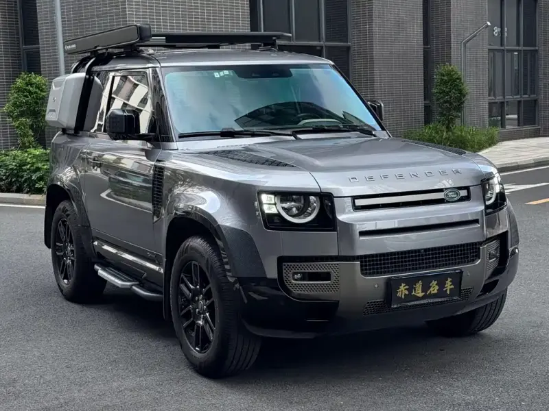 Land Rover Defender, 2021