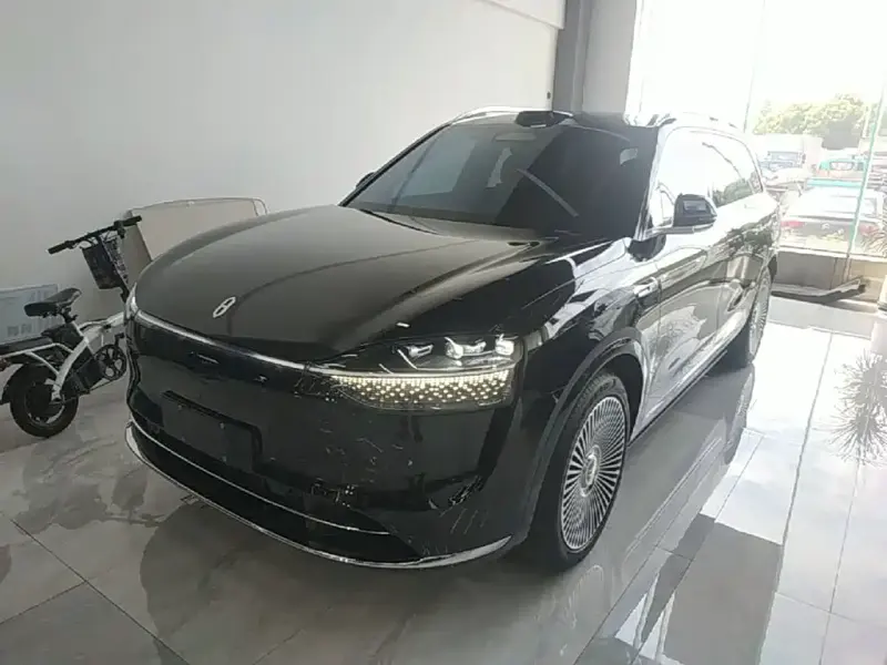 AITO M9, 2025