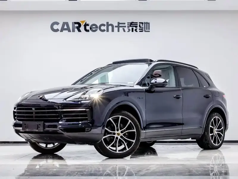 Porsche Cayenne Hybrid, 2023