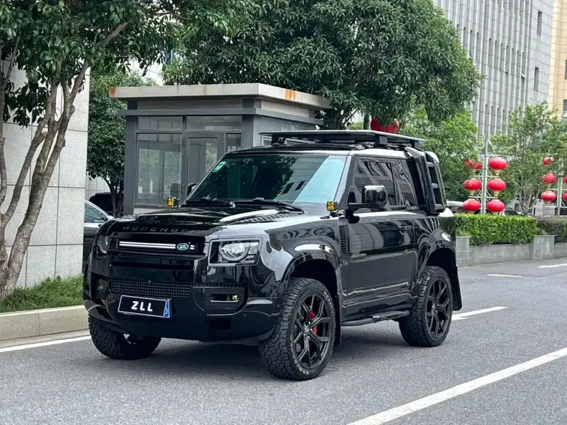 Land Rover Defender, 2023
