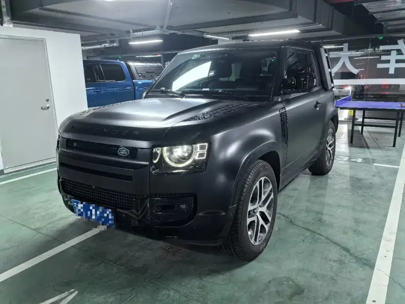 Land Rover Defender, 2023