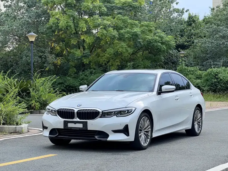 BMW 3 Series, 2021