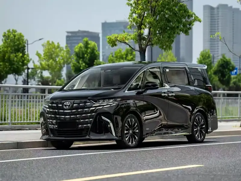 Toyota Alphard, 2023