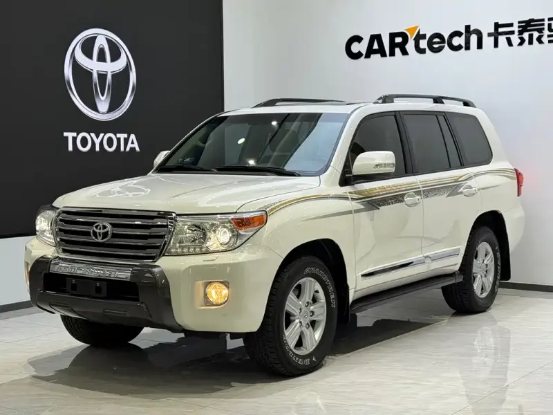 Toyota Land Cruiser, 2012