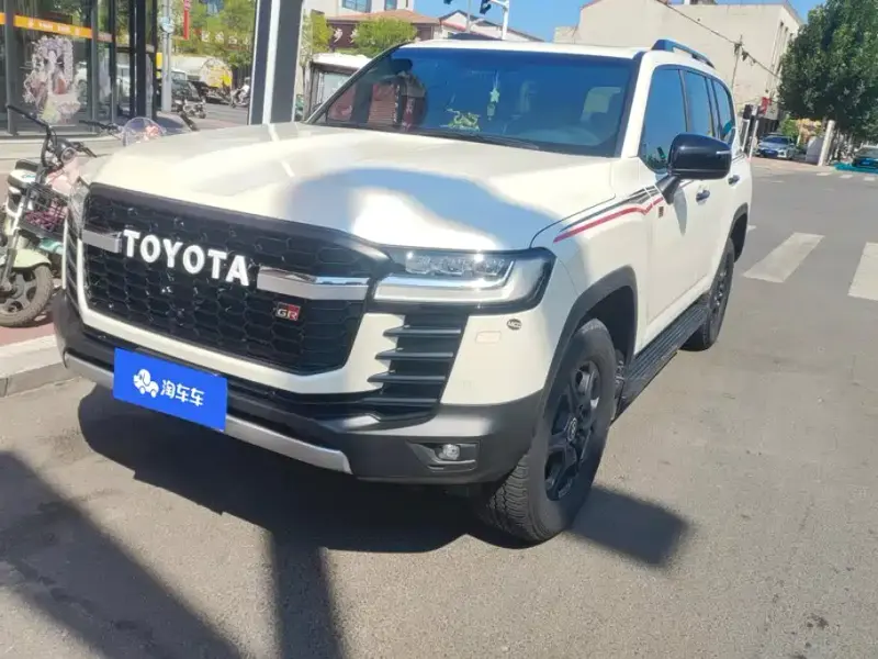 Toyota Land Cruiser, 2024