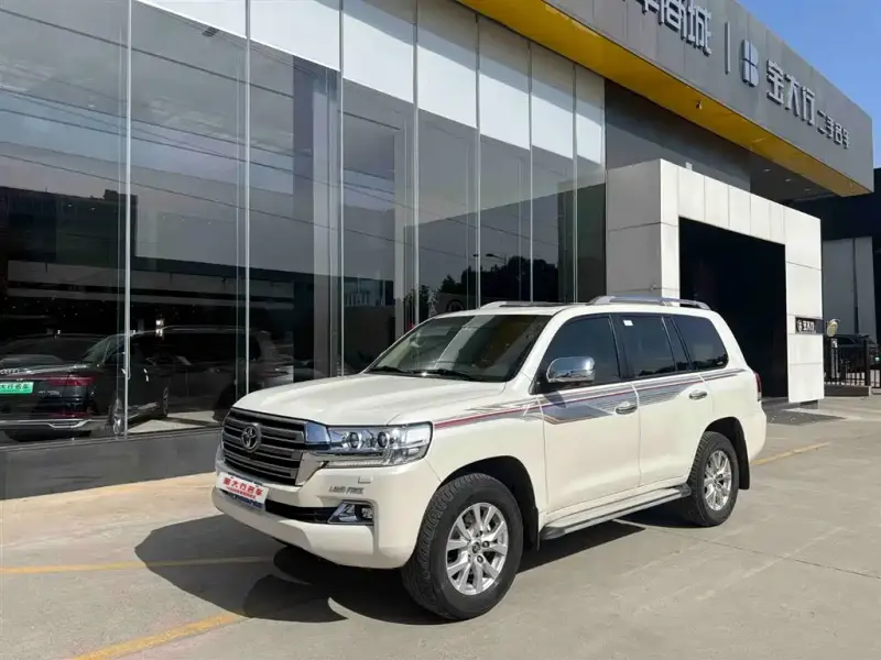 Toyota Land Cruiser, 2017 — фото 1