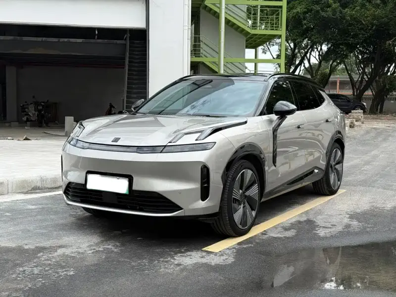 Lynk & Co 08 EM-P, 2023