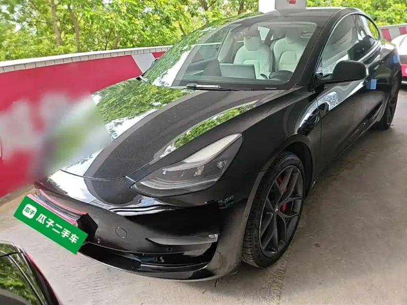 Tesla Model 3, 2022