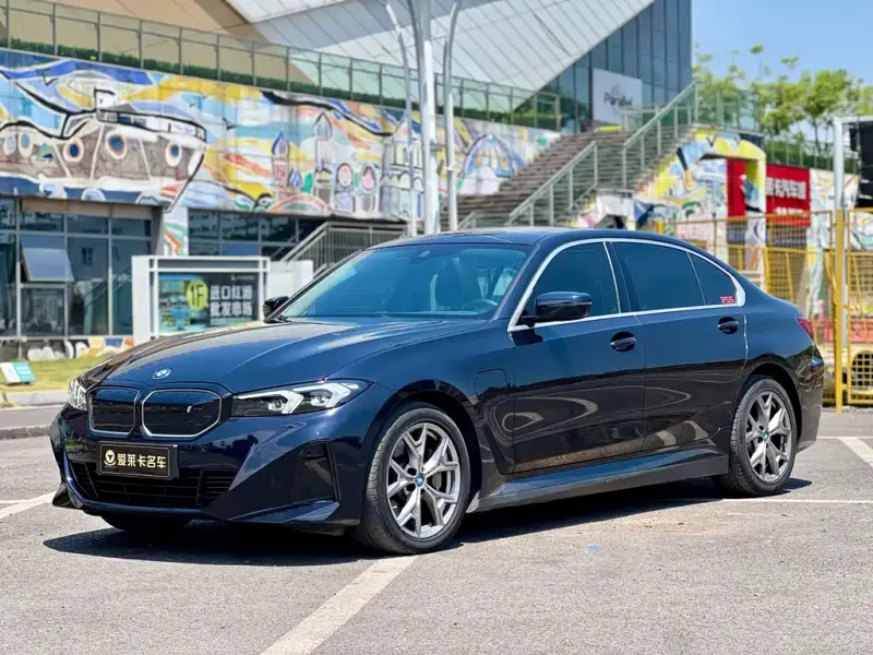 BMW i3, 2023