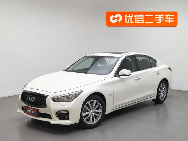 Infiniti Q50L, 2015