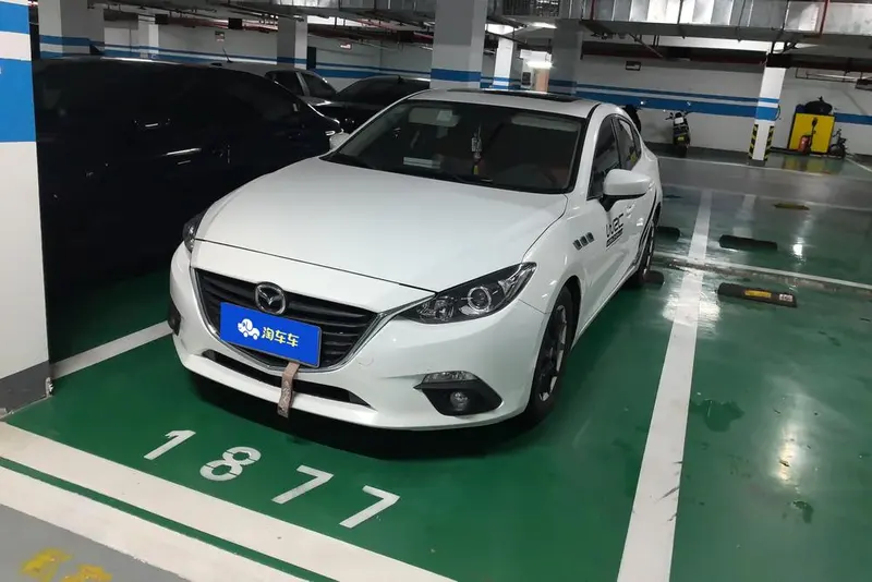 Mazda 3 Axela, 2016