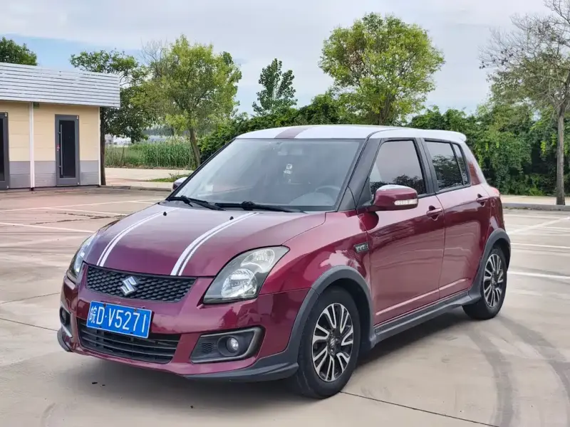 Suzuki Swift Suzuki Swift 2015 1.5L Auto Limited Edition, 2015 — фото 1