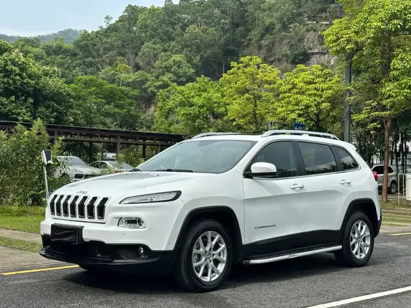 Jeep Cherokee, 2016