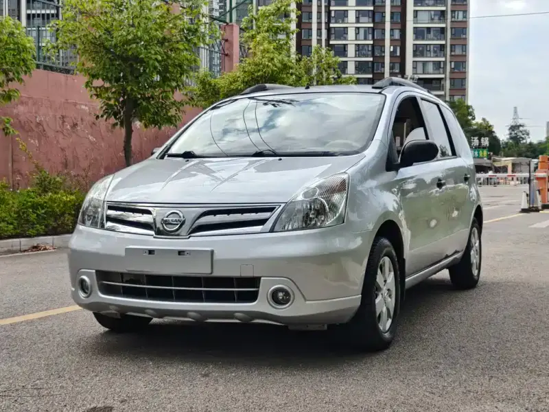 Nissan Livina, 2013